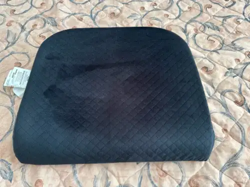 KOLBS EXTRA LARGE SEAT CUSHION MINT CONDITION 1 MONTH OLD