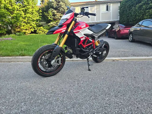 2016 Ducati Hypermotard 939sp in Sport Bikes in Markham / York Region - Image 5