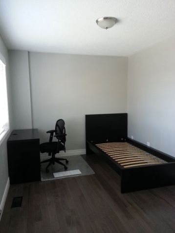 Modern room for rent Oakville Burlington avail in March | Room Rentals ...