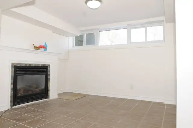 ★ Modern Home [Laundry. Patio. Fireplace] (Etobicoke)★63860084366211120