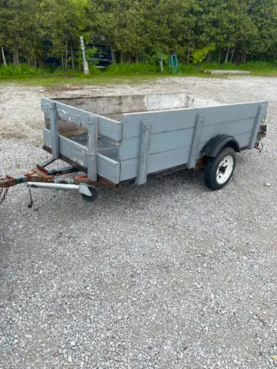 Utility Trailer, Folding trailer jack, all lights work. Trailer floor fits full 48" x 96" sheets. St...