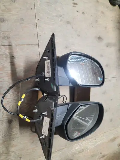 Chevrolet or GMC mirrors for sale. Like new just need a good cleaning. Took them off the truck when...