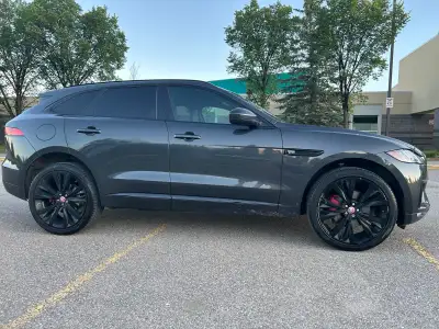 Drive home this sophisticated 2020 Jaguar F-Pace S AWD, featuring a powerful engine, all-wheel drive...