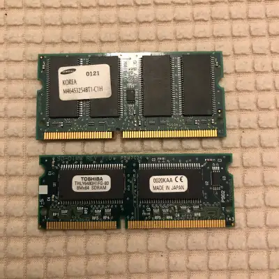 Samsung and Toshiba SD RAM $5 each, View more