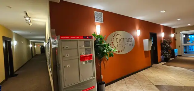 Move-In Ready 2-Bed, 2-Bath Condo in Ambleside in Long Term Rentals in Edmonton - Image 21