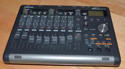 TASCAM DIGITAL PORTASTUDIO DP-03, View more