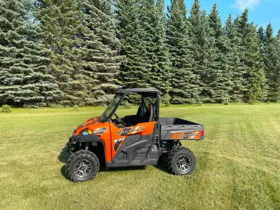 Ranger xp 900 Factory stereo w/bt Front and rear glass Winch High lifter front control arms 6000 mil...