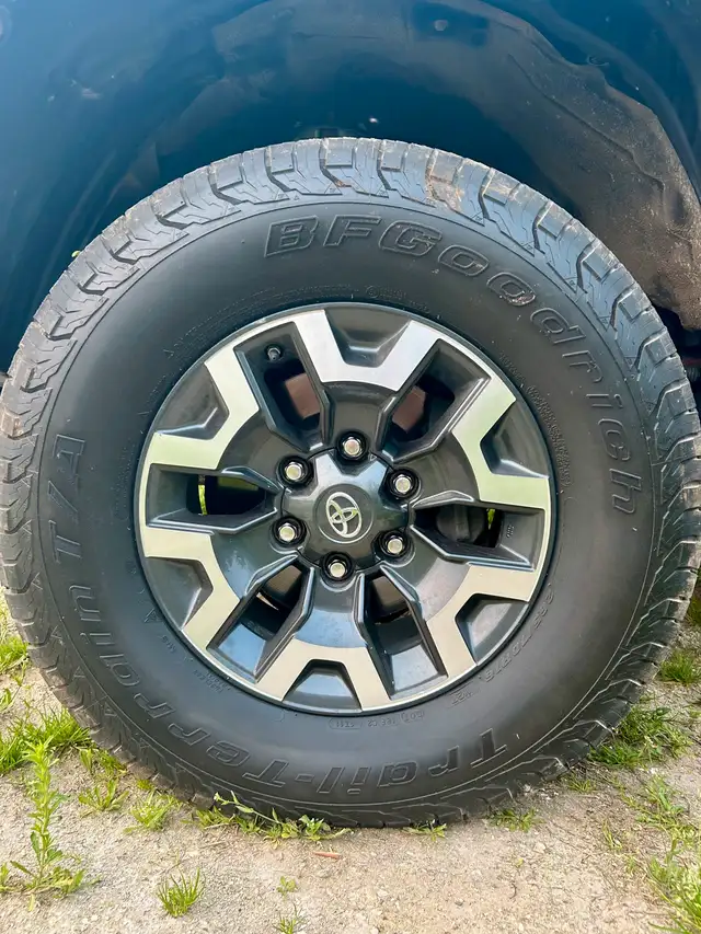 2019 Toyota Tacoma TRD Off-Road 4x4 – Rare Quicksand Colour62863211495682123