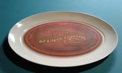 Grand Plateau Ovale Vintage Brookpark Commonwealth Beverage Dispensing Company. Antiquité à $30.00
