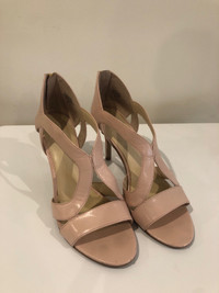 Nine West size 8.5 blush pink high heel shoes