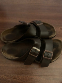 Birkenstocks sandals for men size 9