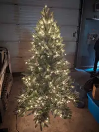 Noma 6.5 ft Christmas tree
