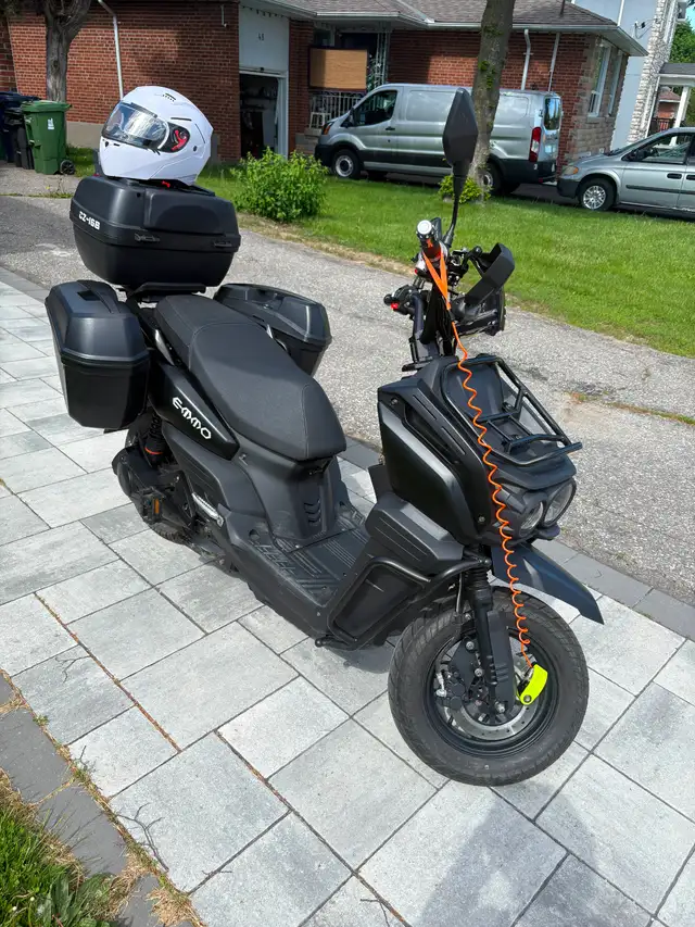 2025 Emmo NOK Electric Scooter - Like New - $1950