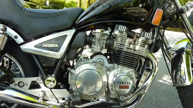 1983 Yamaha XJ750 Maxim in Street, Cruisers & Choppers in Vancouver - Image 10