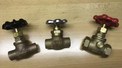 Valves d’arrêt 1/2 po ( neuve), View more