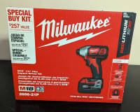 Milwaukee drill impact  1/4  Red litium xc3.0 chargeur.
