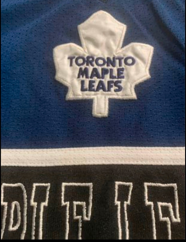 Infant  TORONTO MAPLE LEAFS Jersey Size 12 months. in Clothing - 12-18 Months in Mississauga / Peel Region - Image 2