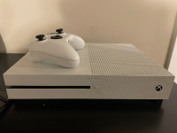 XBOX ONE S Mint Condition 