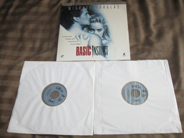 Basic Instinct - 2 disc Widescreen Laserdisc in CDs, DVDs & Blu-ray in City of Halifax - Image 3