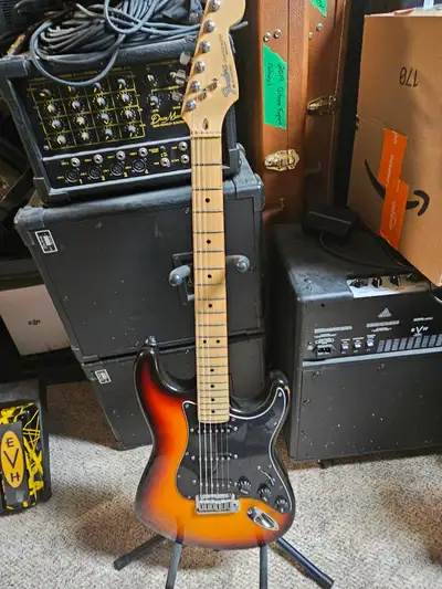 1991 Fender Stratocaster USA, View more