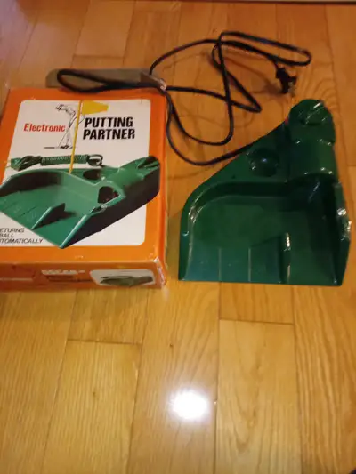 Tested and works. Missing mini flag. Adjustable return shot. Strong return shot and reliable unlike...