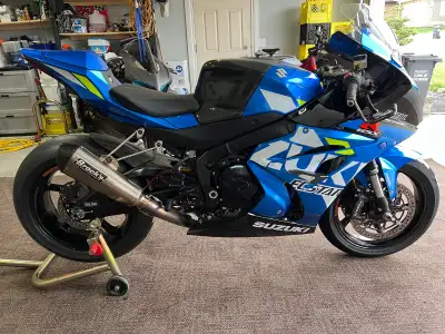 2020 SUZUKI GSX1000R TRACK WEAPON Like new condition, Needs nothing. Currently registered in Alberta...