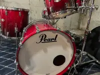 Pearl Reference series drum set