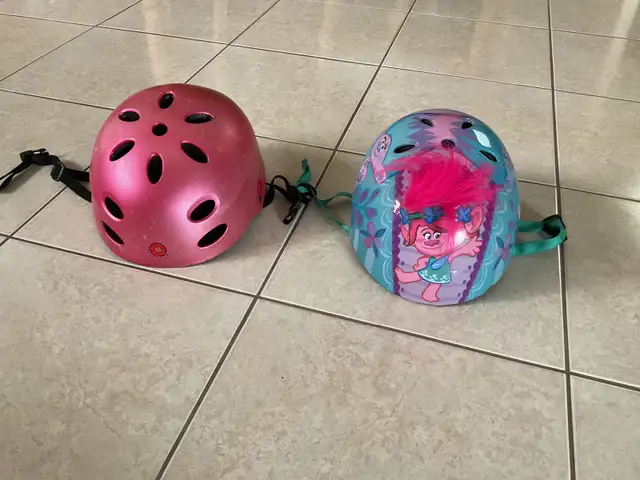 Kids bike helmets in Kids in Ottawa - Image 2