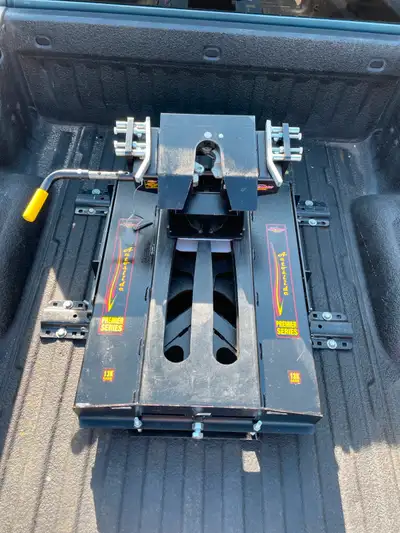 Demco Autoslide Premier Series 5th hitch for sale in excellent condition. Includes rails and bracket...
