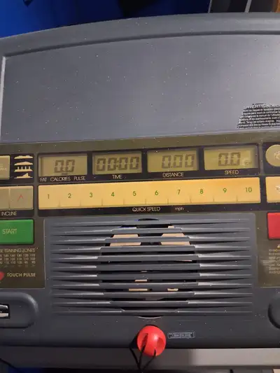treadmill,used everthing works, View more