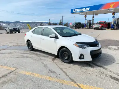 2016 Toyota Corolla S, 93,000 Kilometres. Full leather interior, sunroof, automatic, well maintained...