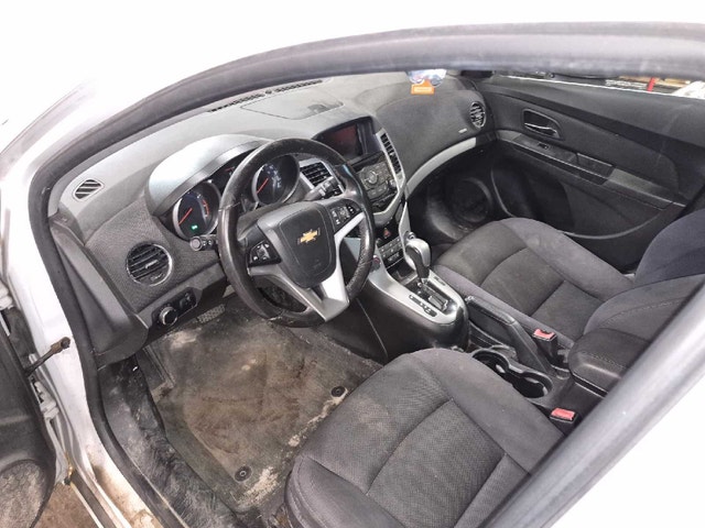 Chevy cruze — photo 2