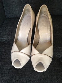 Lena Milos Leather Shoe size 9.5-10