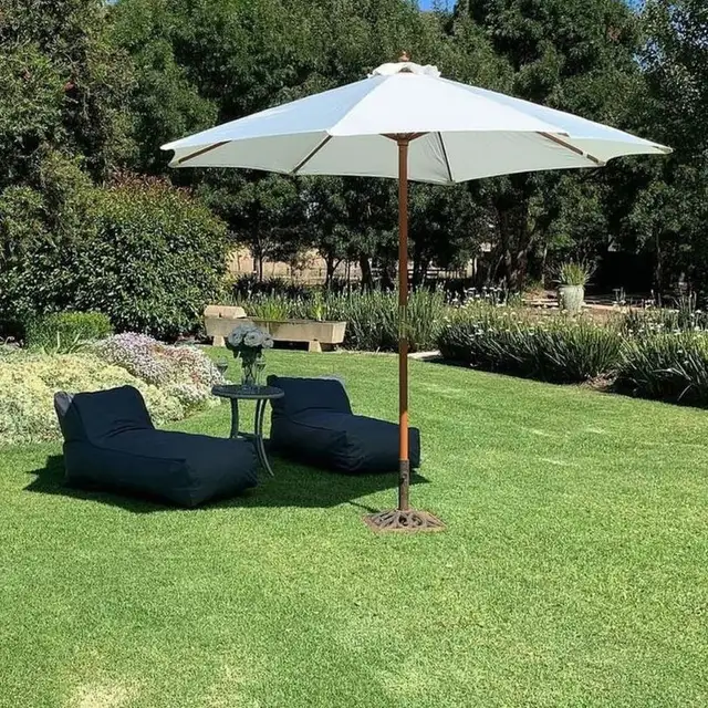 BRAND NEW Outdoor/Indoor  Self Expanding Foam Filled Lounger in Patio & Garden Furniture in Hamilton - Image 4