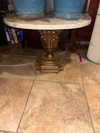 Marble-brass table for plant/ table en marbre-laiton pour plante