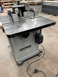King Canada KC-366SH - 5 HP 1-1/4 Industrial shaper with digital readout -  Federated Tool Supply