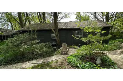 COTTAGE at SEACLIFF BEACH for Nature Lovers, Single Occupancy