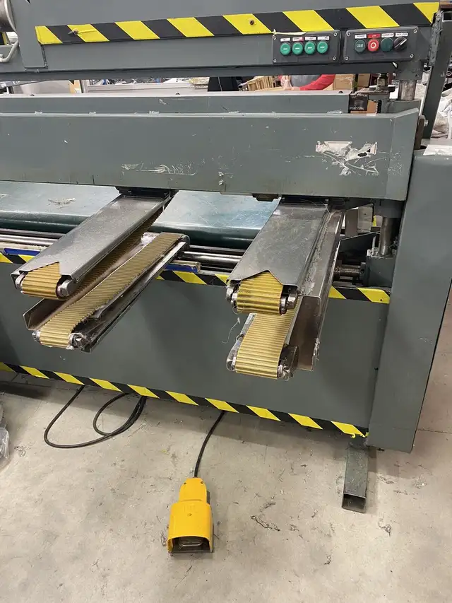 Filling Machine for Mattress / Cushion covers  in Bedding in Markham / York Region - Image 2