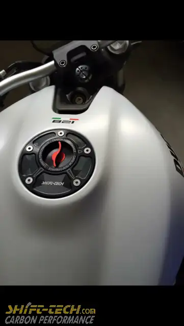 Ducati Panigale TWM Race Gas Cap Quick Release Fuel Lid SBK It. in Other in Barrie - Image 8