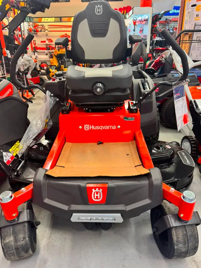 Husqvarna Z275X 54” Zero-Turn Mower – NEW in Lawnmowers & Leaf Blowers in Barrie - Image 2
