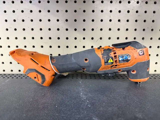 Ridgid R86240 18V Brushless Oscillating Multi-Tool in Power Tools in Oshawa / Durham Region - Image 4