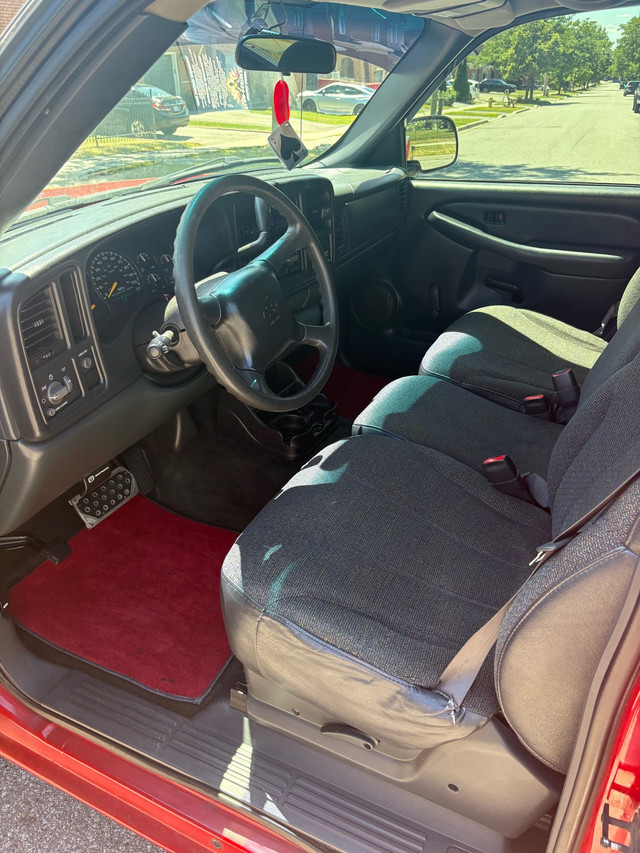 2000 Chevy Silverado  in Cars & Trucks in City of Toronto - Image 3