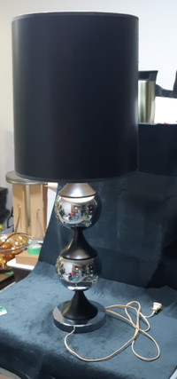 Vintage / retro matte black and chrome table lamp $25 firm