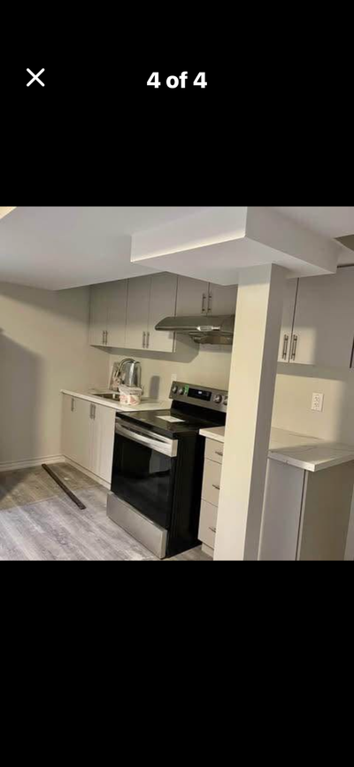 2-Bedroom Legal Basement for Rent – Prime Location near Mavis & Derry Available from jan end -Februa...