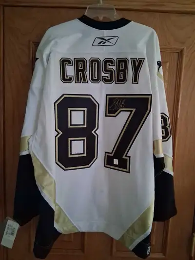 Sidney Crosby auto'd 1st lettered pro "A" jersey, FRAMEWORTH COA, View more