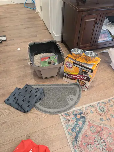 Cats stuff $30 , View more