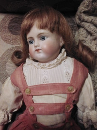 《 1895 Antique Turned Head ABG Doll 》