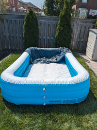 Inflatable pool 8.5x5.5ft