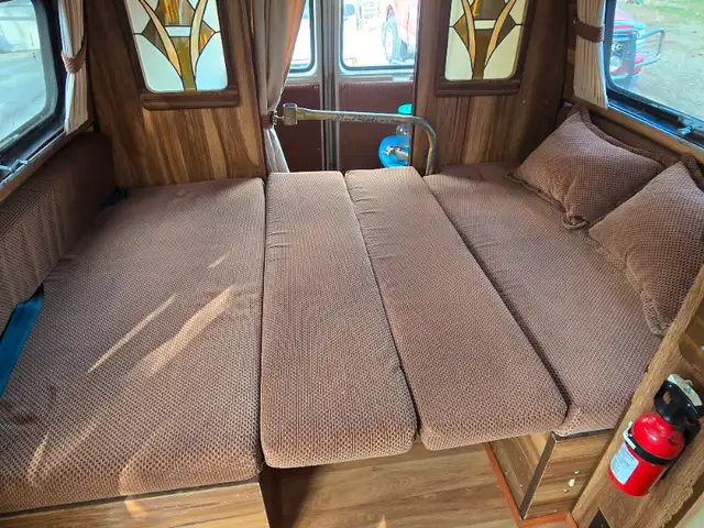 Chevy Getaway Camper Van in RVs & Motorhomes in Penticton - Image 8