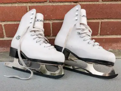 Patins enfant grandeur 2 / children's ice skates, View more